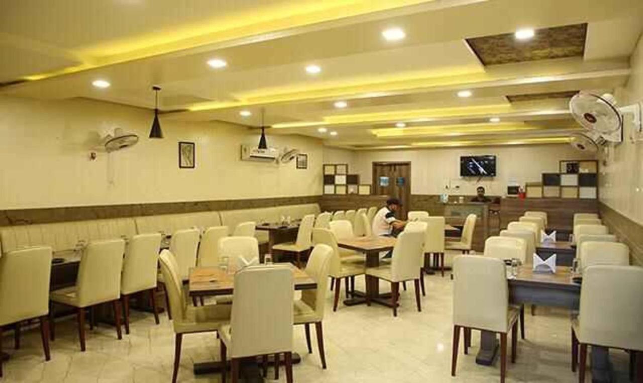 Fabhotel Corbett Inn Rudrapur 외부 사진